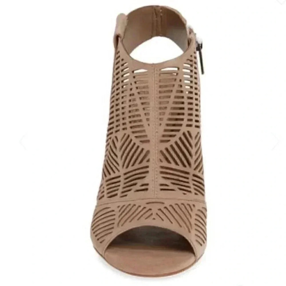 Vince Camuto Kimora Bootie sz 7 tan cutout bootie - Picture 5 of 7